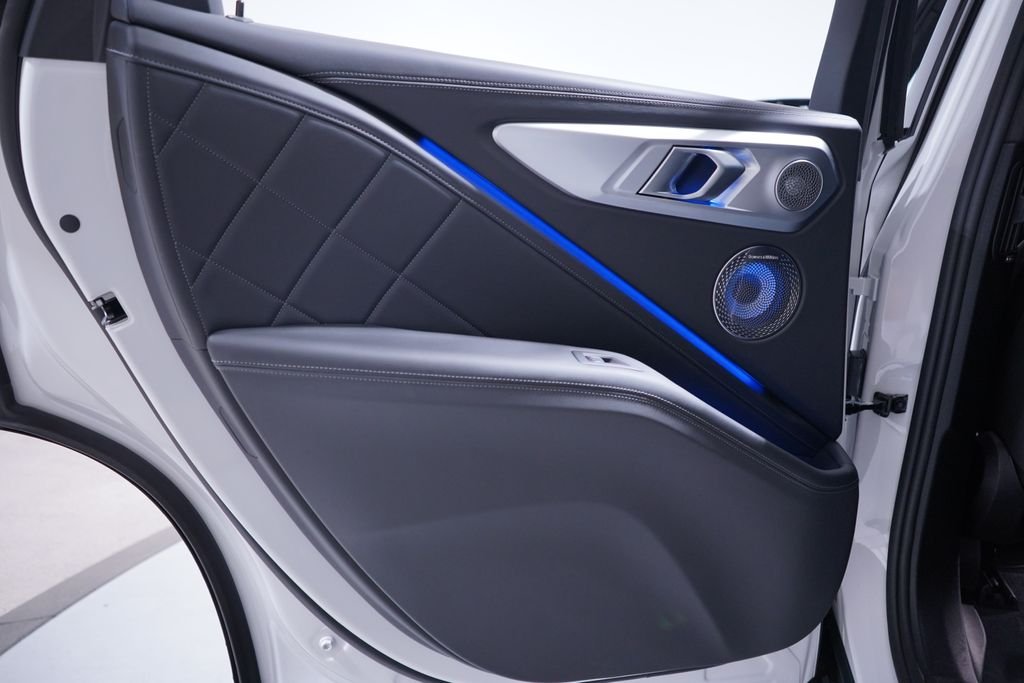 New 2026 White Metallic BMW Label image 17