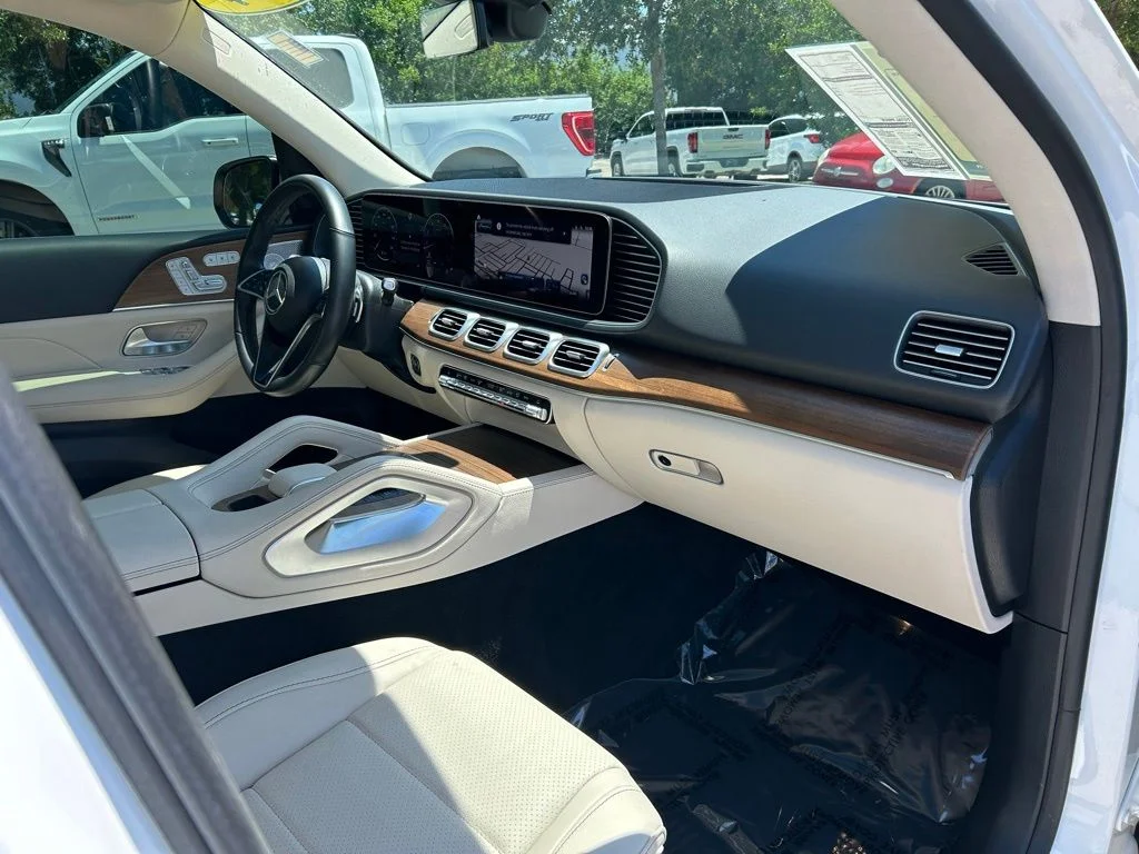 Certified Used 2024 Polar White Mercedes-Benz GLE 450 image 43