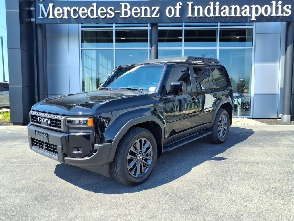 Used 2025 Black Toyota Base image 1