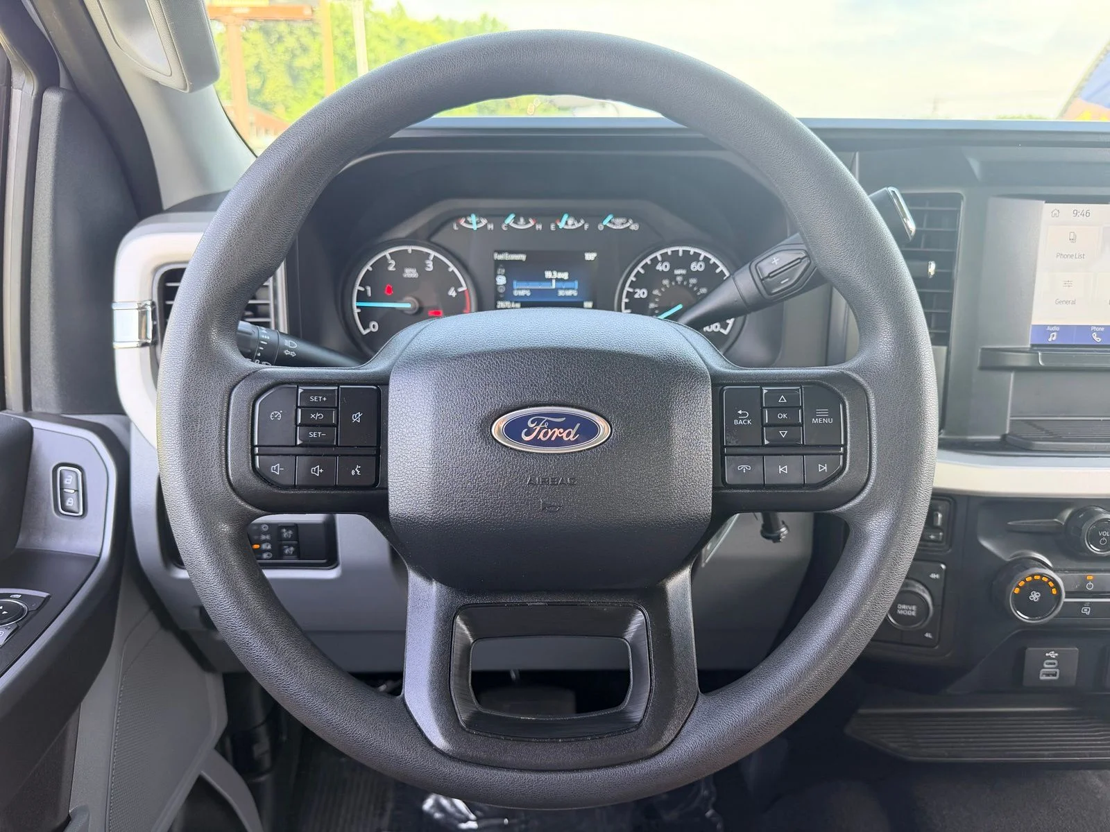 Used 2026 Oxford White Ford XLT image 27