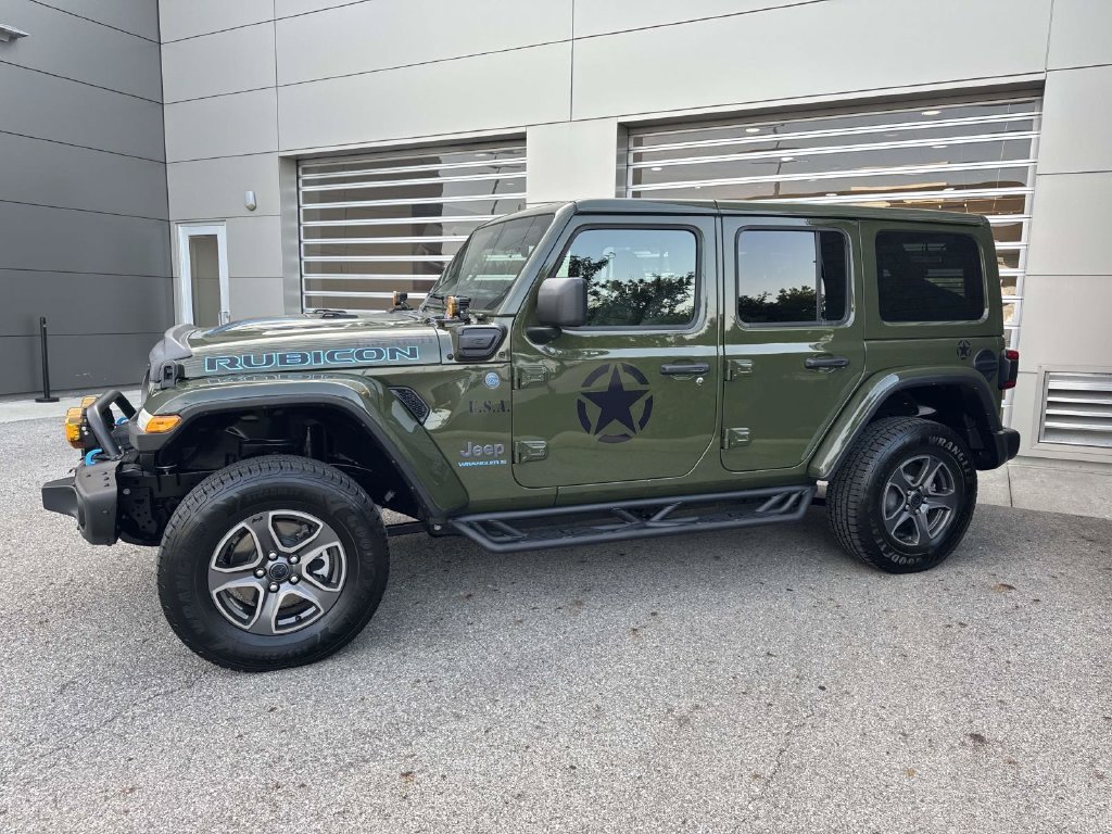 Used 2024 Green Clearcoat Jeep Rubicon 4xe image 4