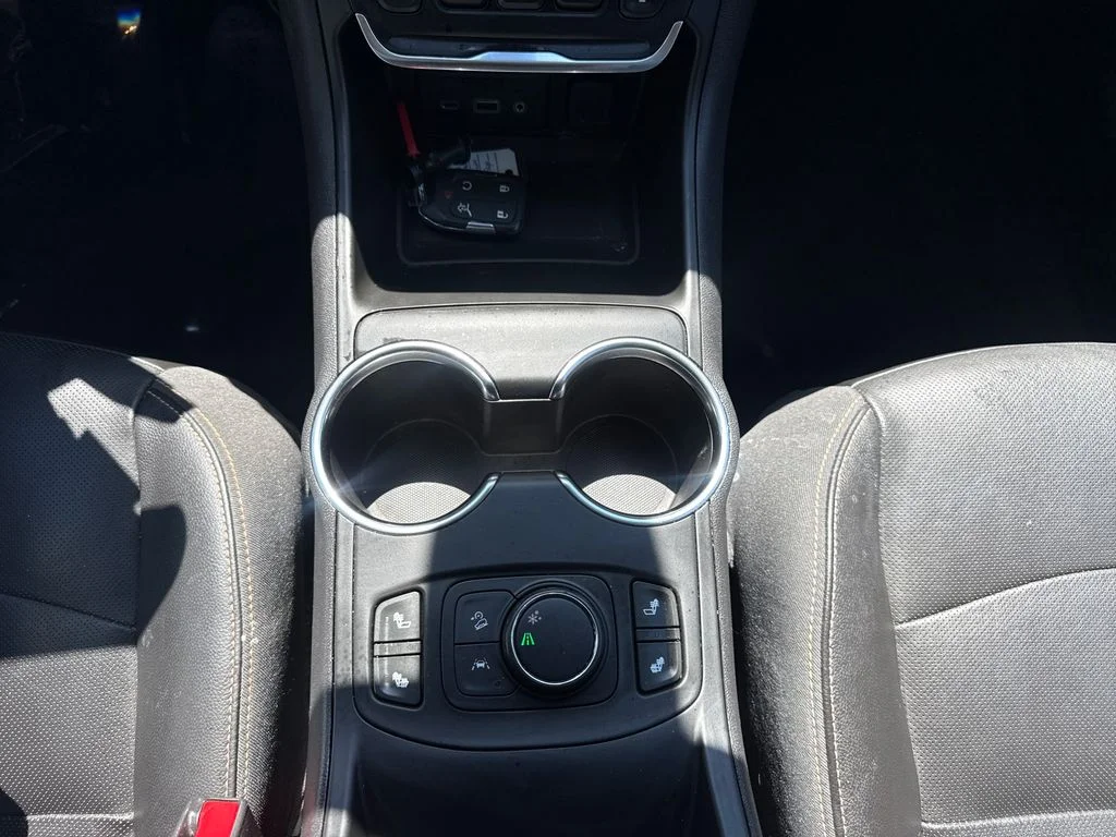 Used 2019 Quartz Metallic GMC SLT image 14