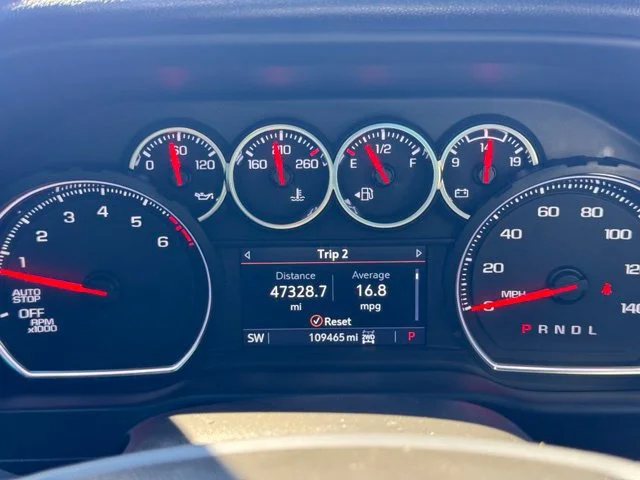 Certified Used 2022 SUMMIT WHITE Chevrolet RST image 35