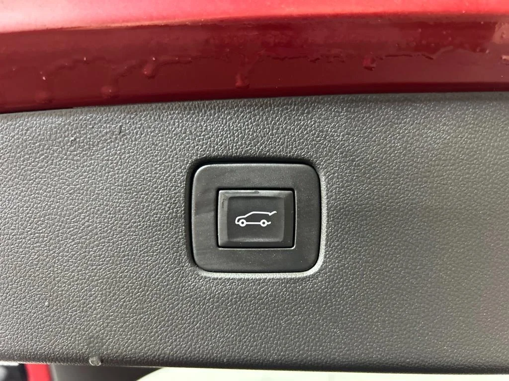 Used 2024 Cinnabar Metallic Buick Preferred image 8