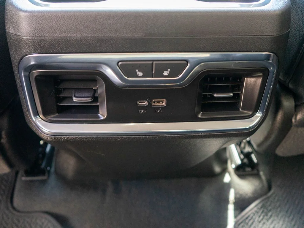 Used 2024 White GMC Denali image 14