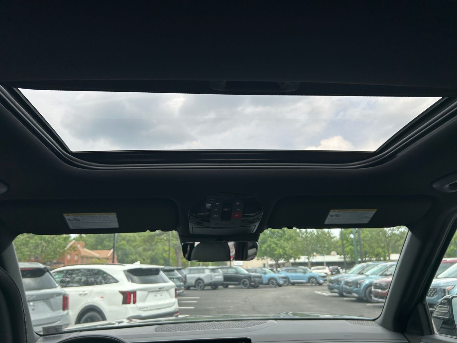 New 2027 Black Jade Green Kia X-Line EX image 24