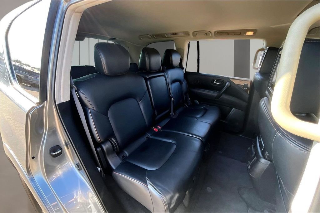 Used 2020 Gray Nissan Platinum image 29