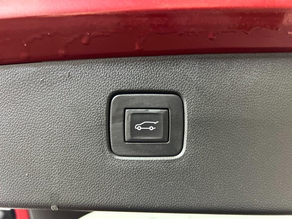 Used 2024 Cinnabar Metallic Buick Preferred image 8