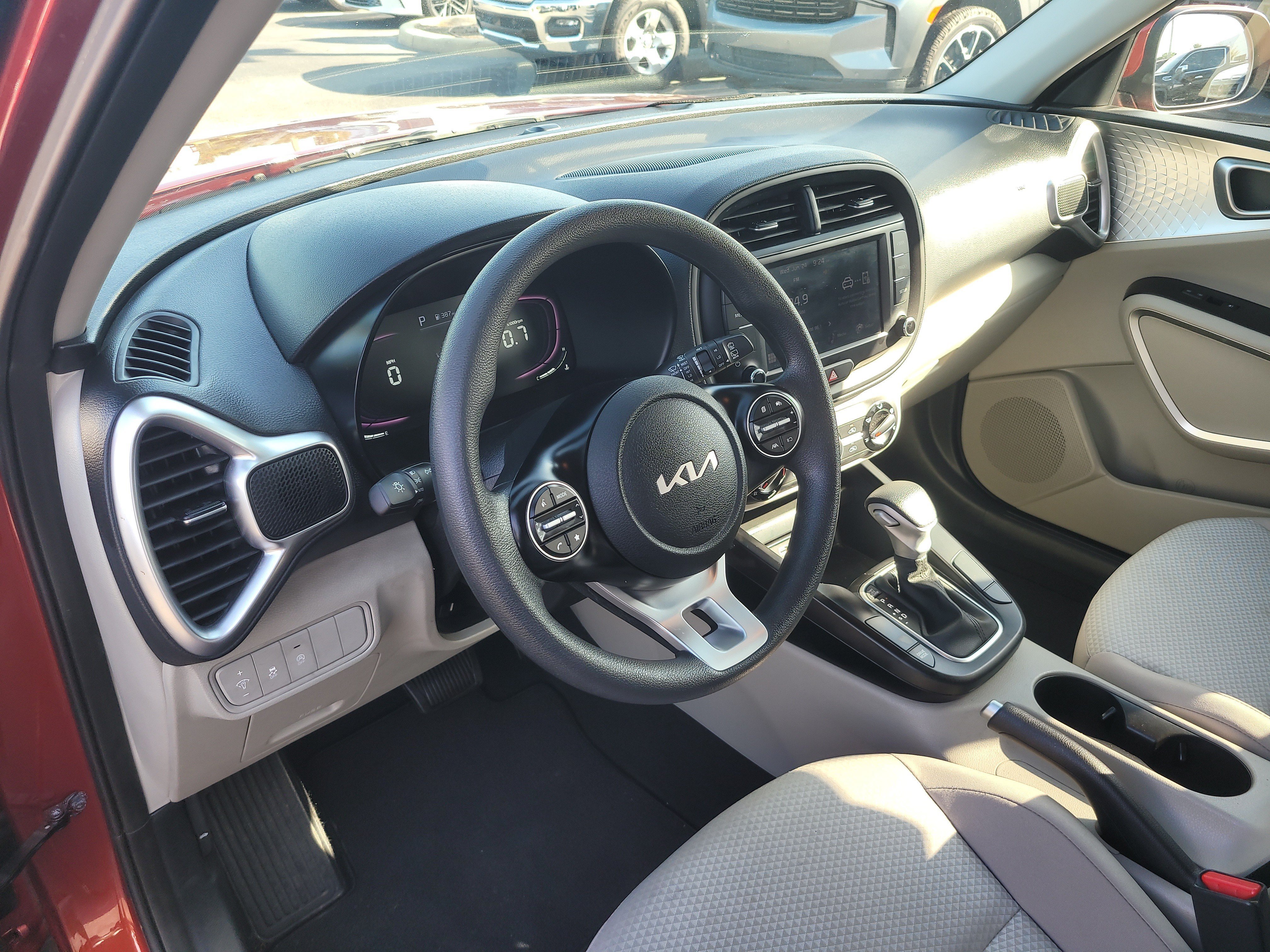 Used 2023 Mars Orange Kia LX image 18