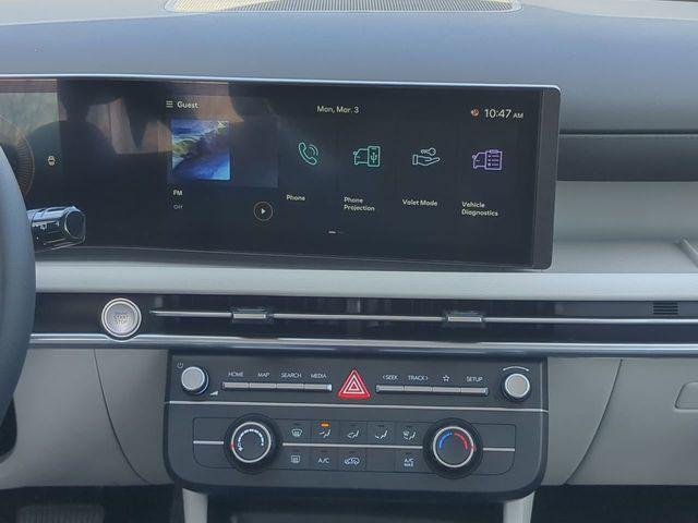 New 2025 Black Hyundai SE FWD image 18