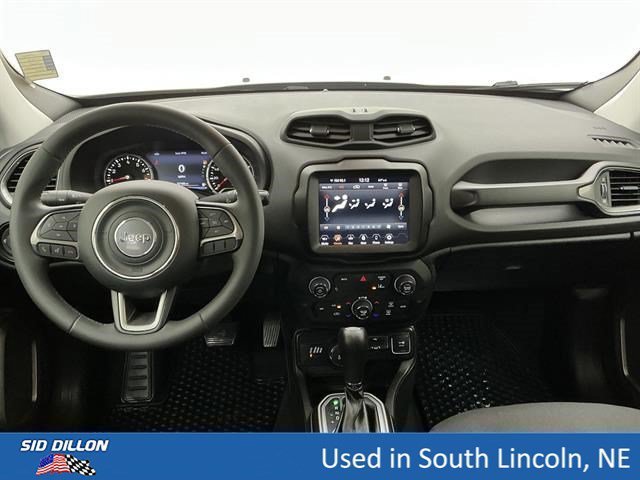 Used 2022 Graphite Gray Jeep Latitude image 20