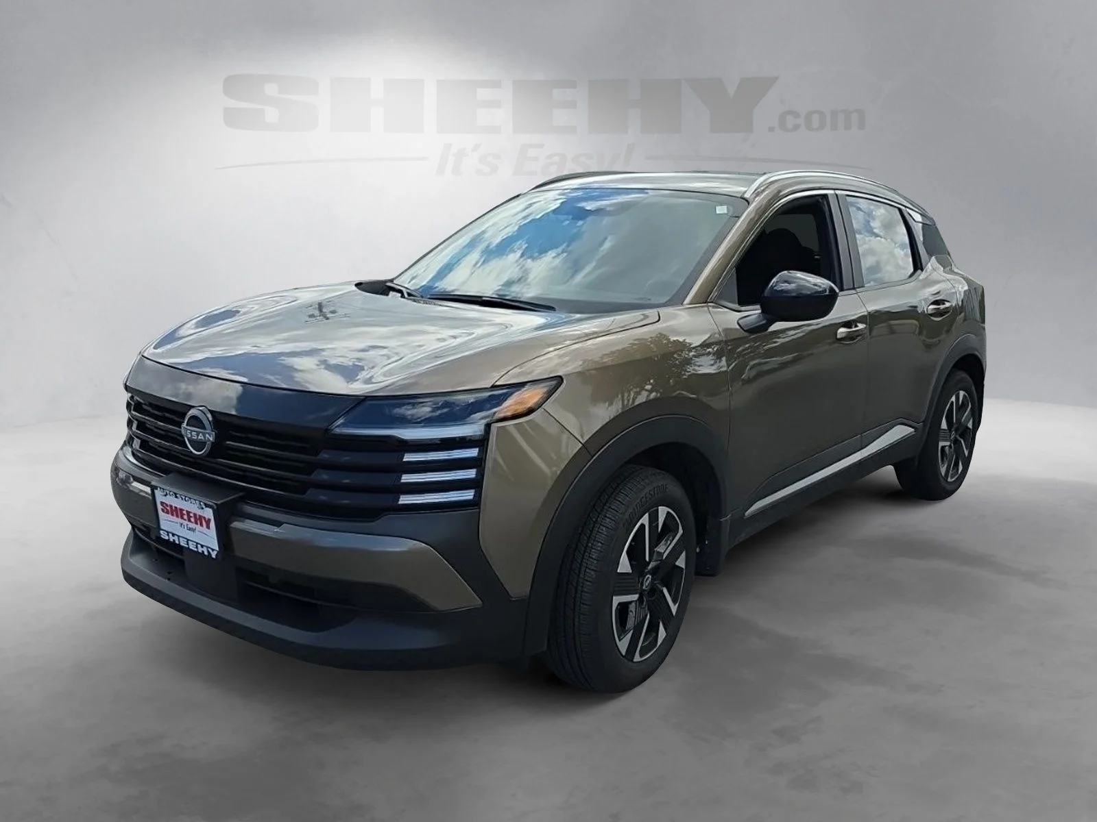 Used 2026 Brown Nissan SV image 16