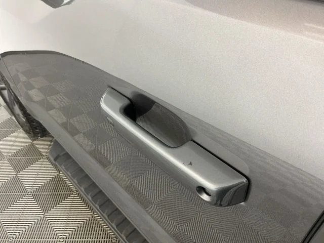 Certified Used 2023  Ford Lariat image 12