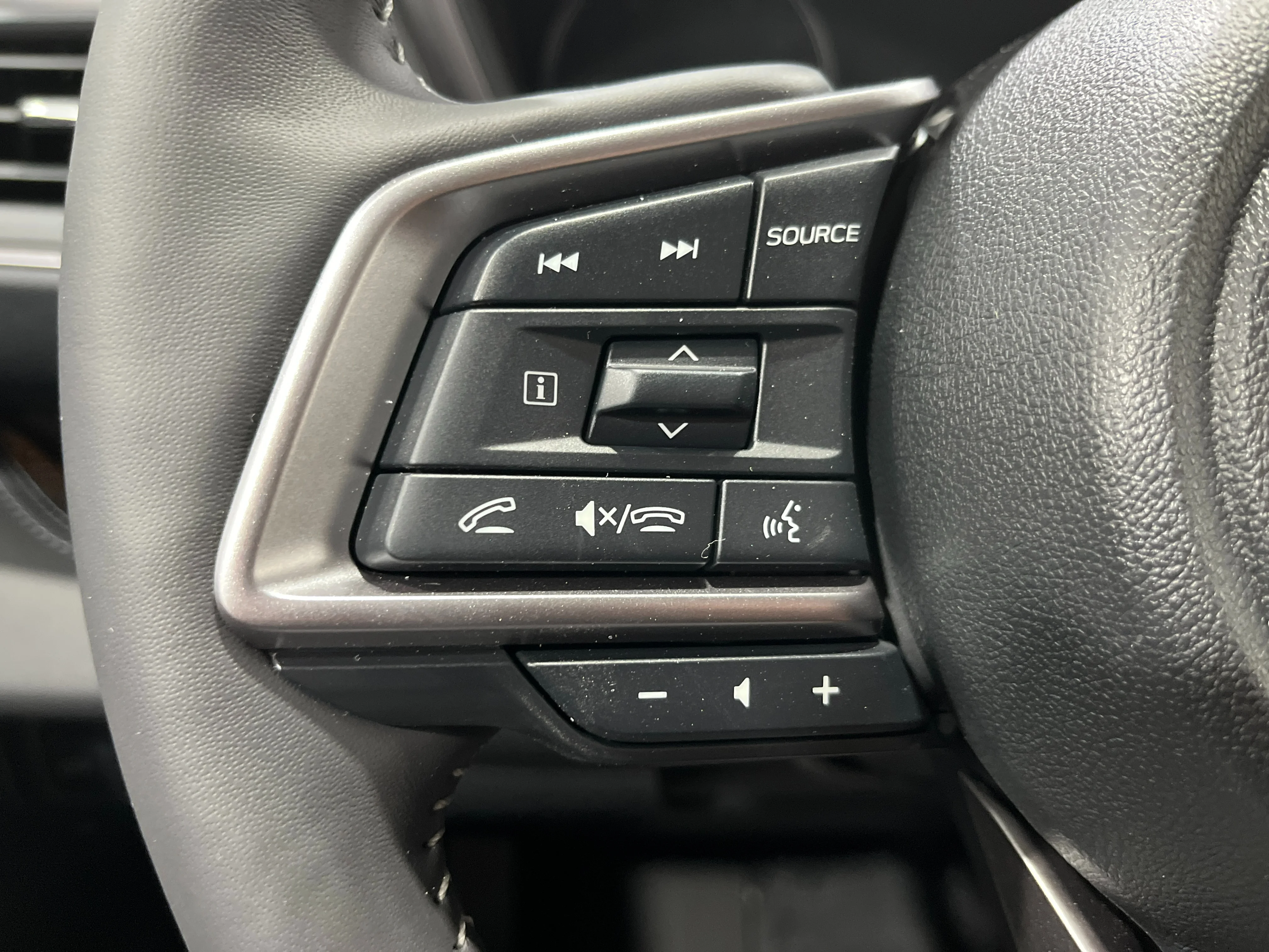 2026 Subaru Ascent Touring - Photo 16