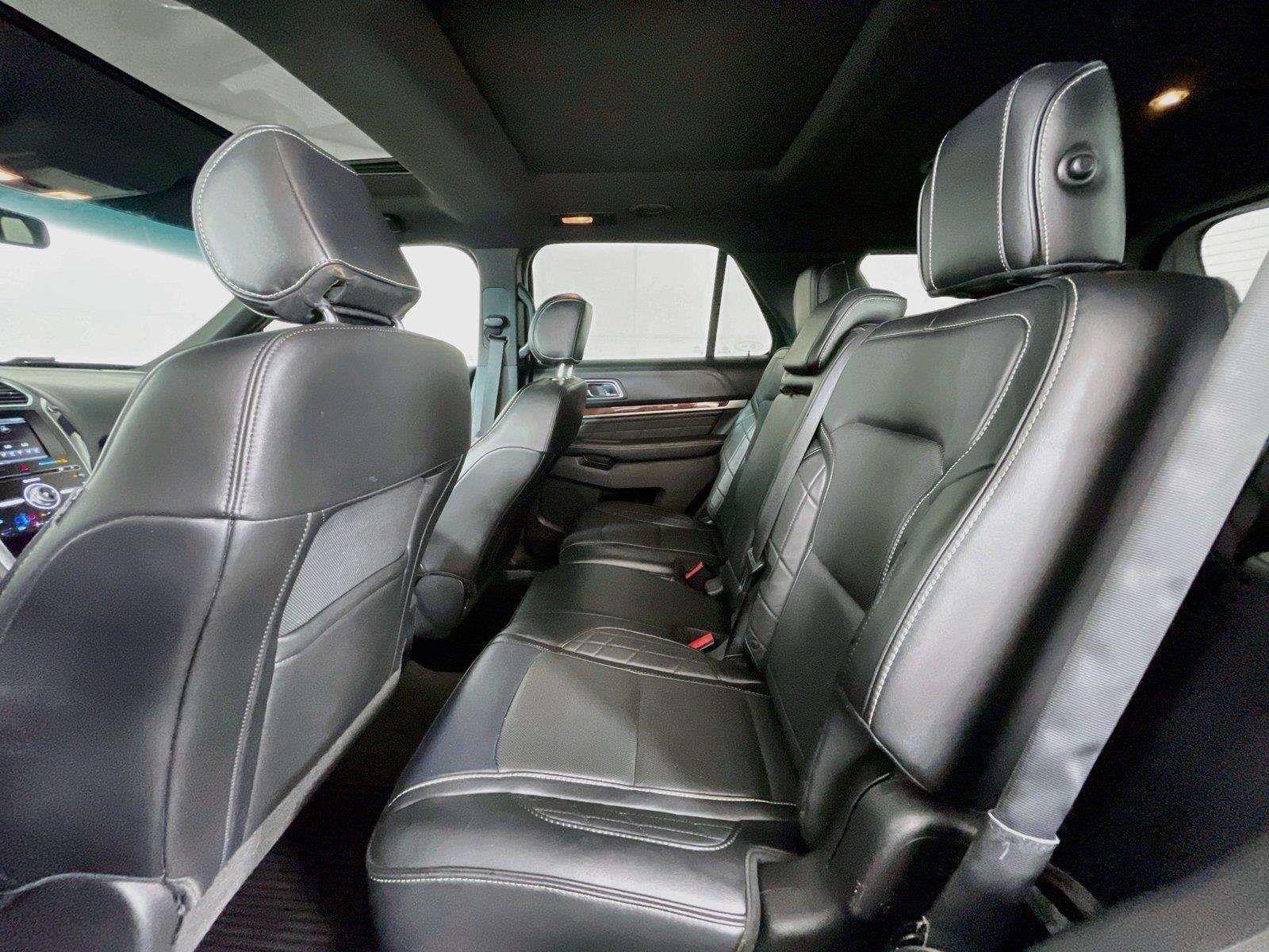Used 2016 Black Ford Platinum image 27