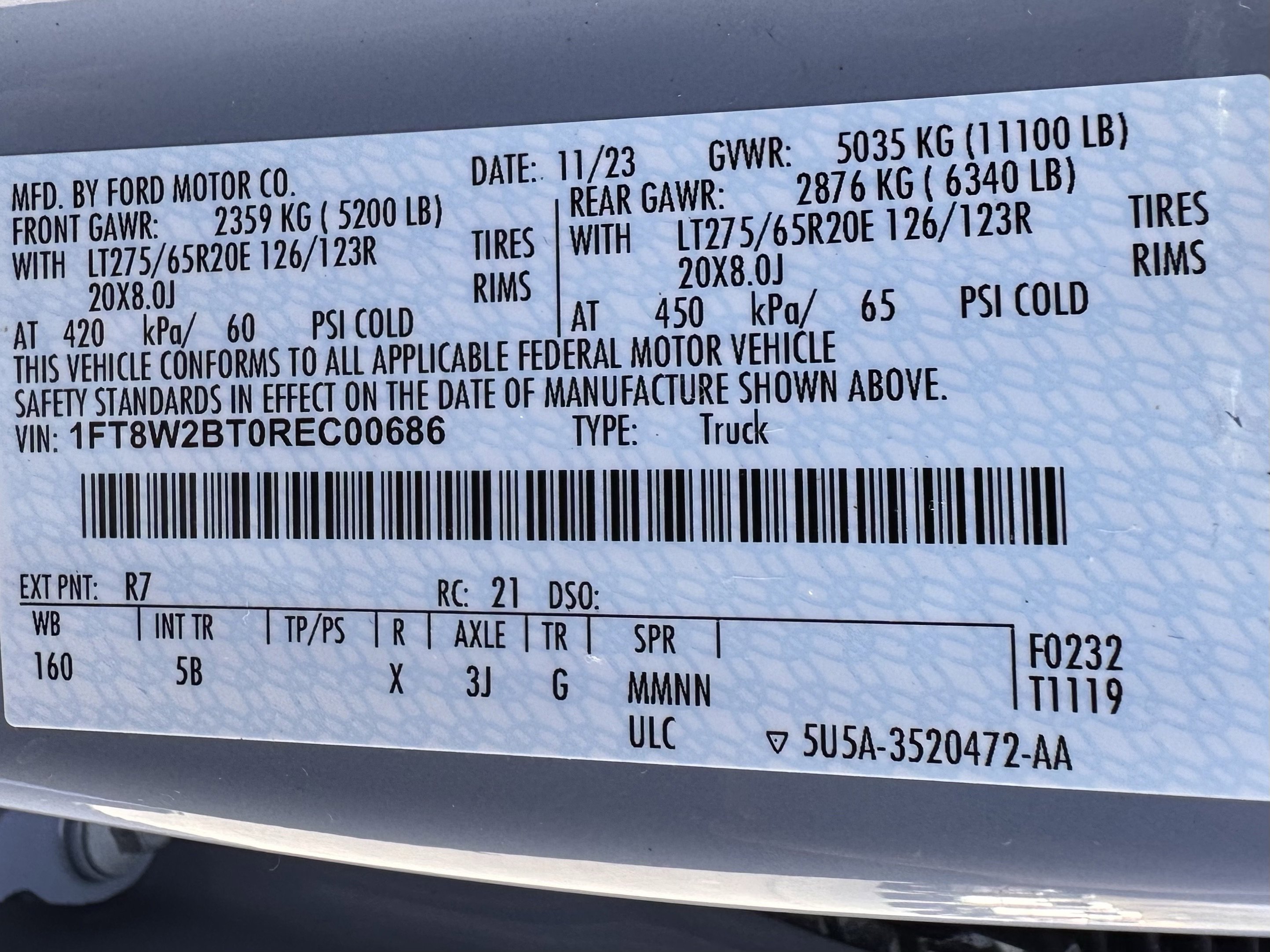 Certified Used 2024 Glacier Gray Metallic Ford LARIAT image 30
