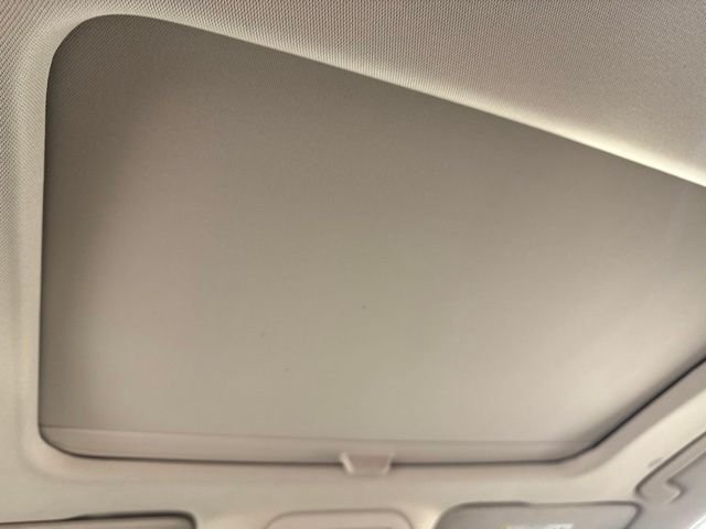 Used 2023 White Buick Essence image 27