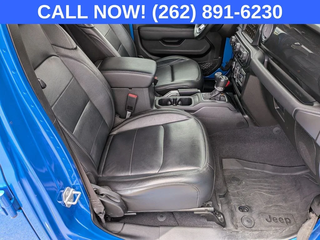 Used 2021 Blue Jeep Unlimited Sahara Altitude image 27