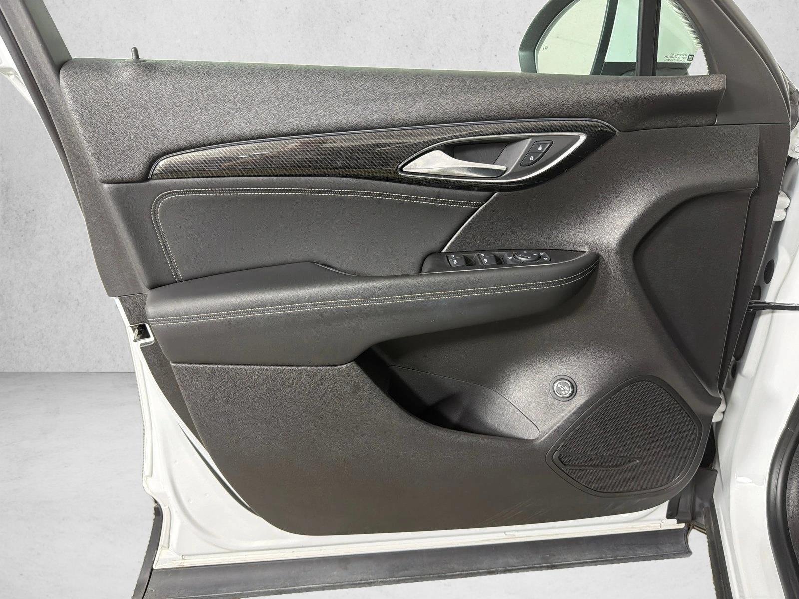 Used 2021 Summit White Buick Preferred image 10