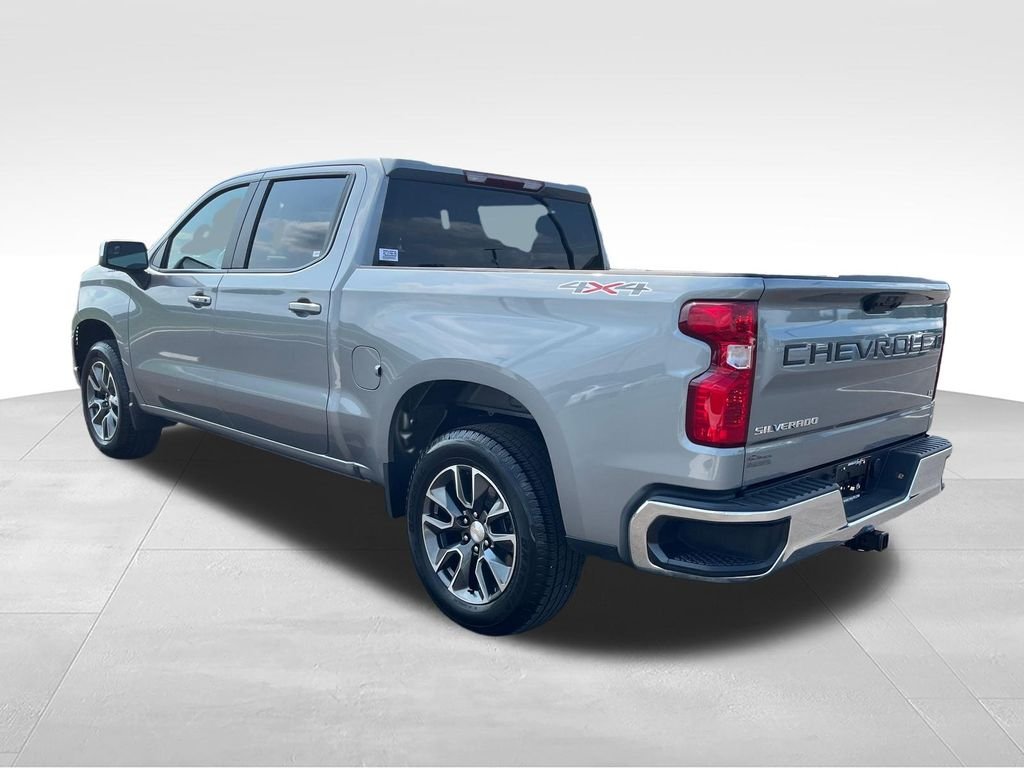Used 2024 Gray Chevrolet LT image 3