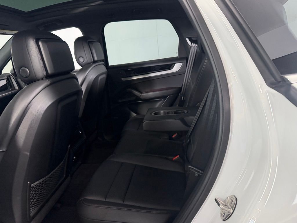 2024 Porsche Cayenne Base - Photo 26