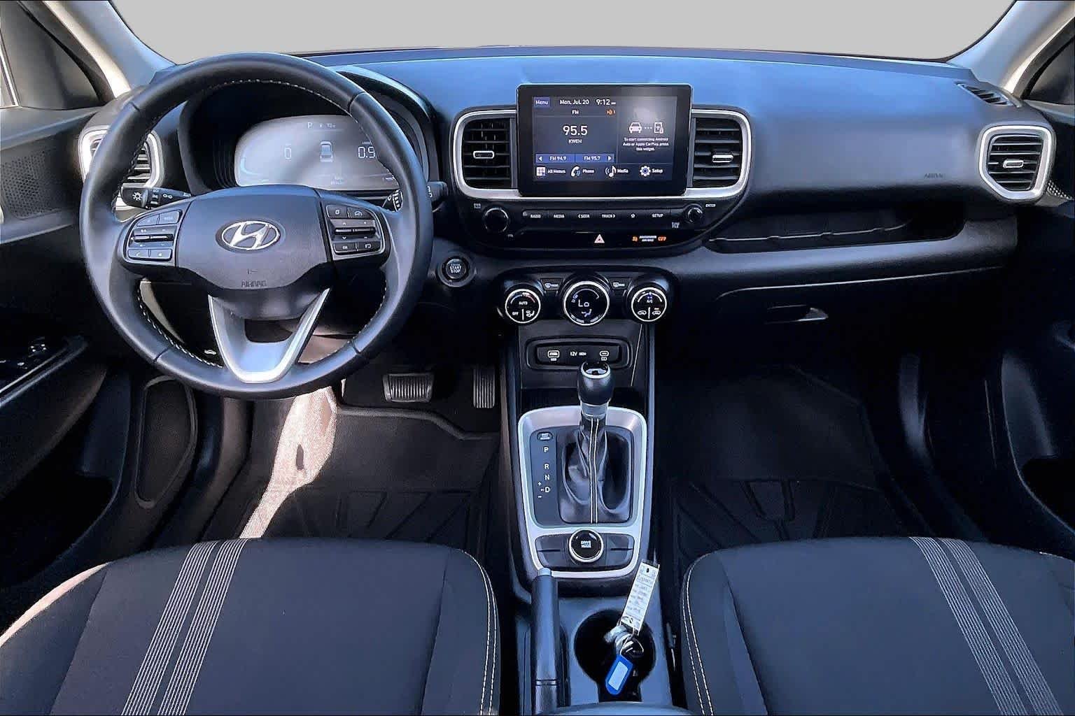Used 2024 Lunar White Hyundai SEL image 15