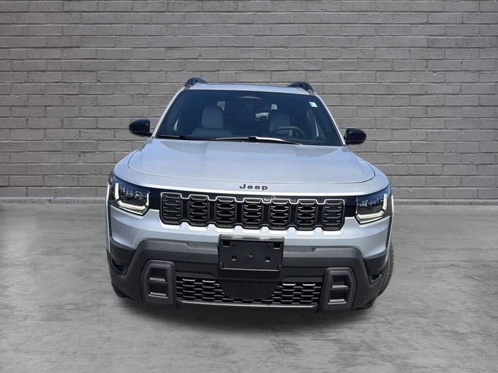 New 2026 Silver Zynith Clear-Coat Exterior Paint Jeep Limited image 2