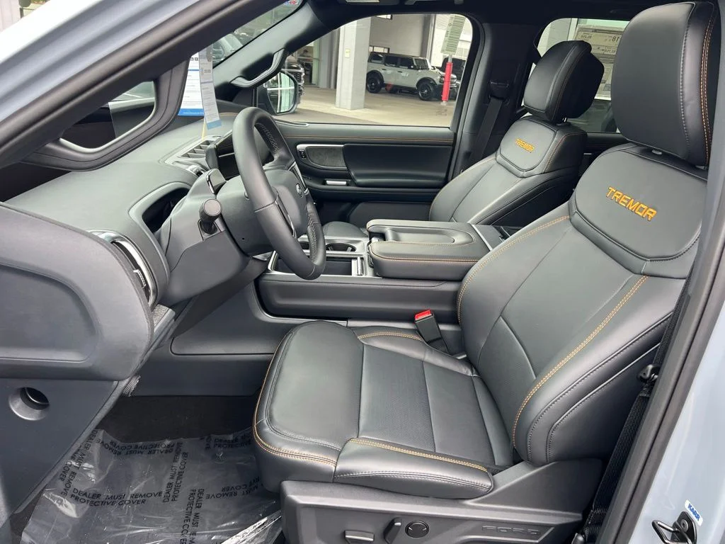 New 2026 Glacier Gray Metallic Tri-Coat Ford Tremor® image 12