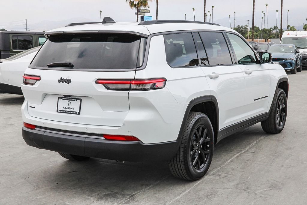 New 2026 Bright White Clearcoat Jeep Altitude image 9