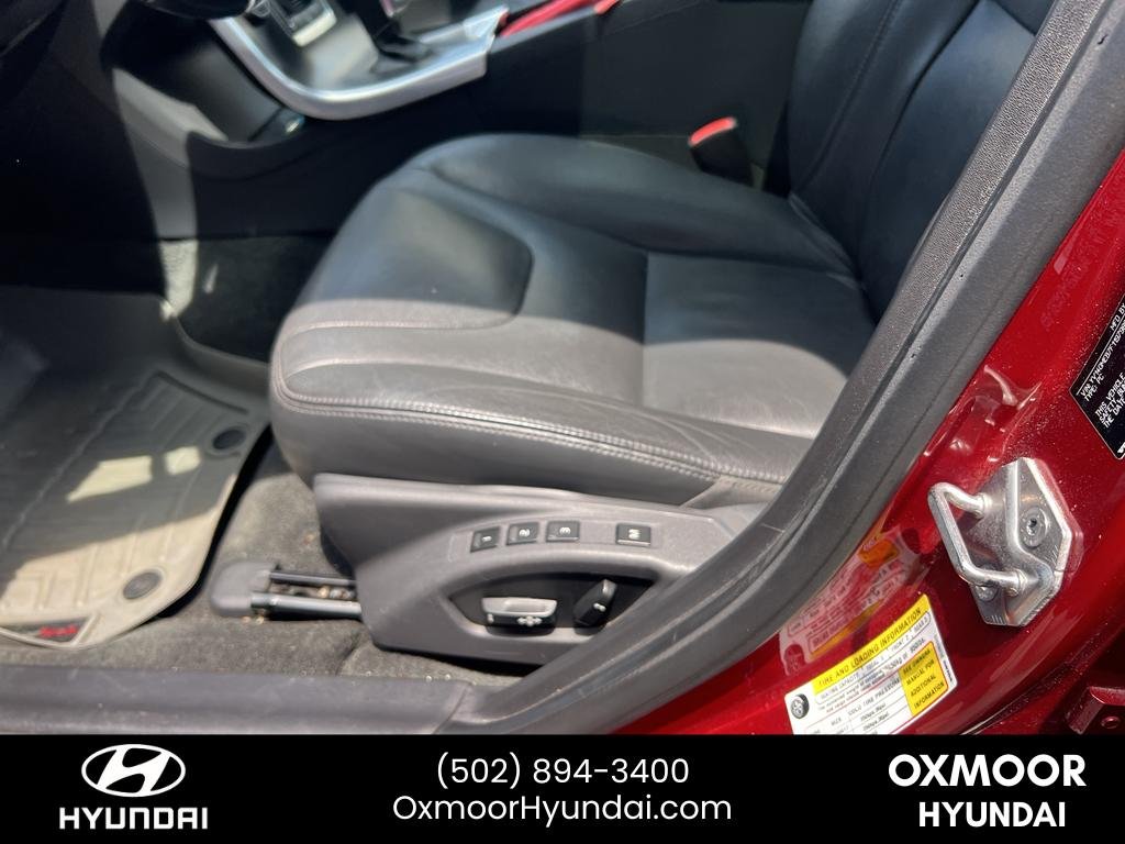 Used 2015 Flamenco Red Metallic Volvo T5 Drive-E Premier image 3