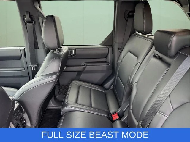 Used 2025 Green Ford Outer Banks image 10