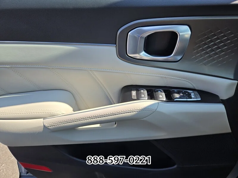 Used 2025 Gray KIA SX image 31