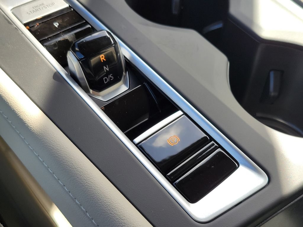 New 2026 Black Volkswagen 2.0T SE image 14