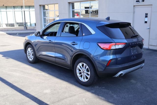 Used 2020 Blue Ford SE image 4