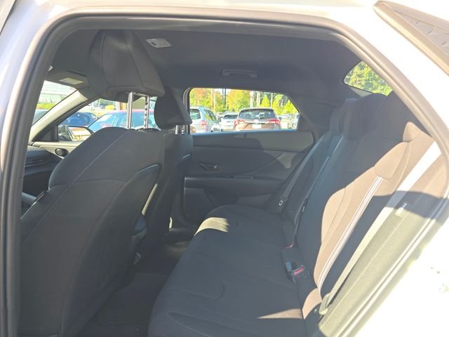 2025 Hyundai Elantra Blue - Photo 16
