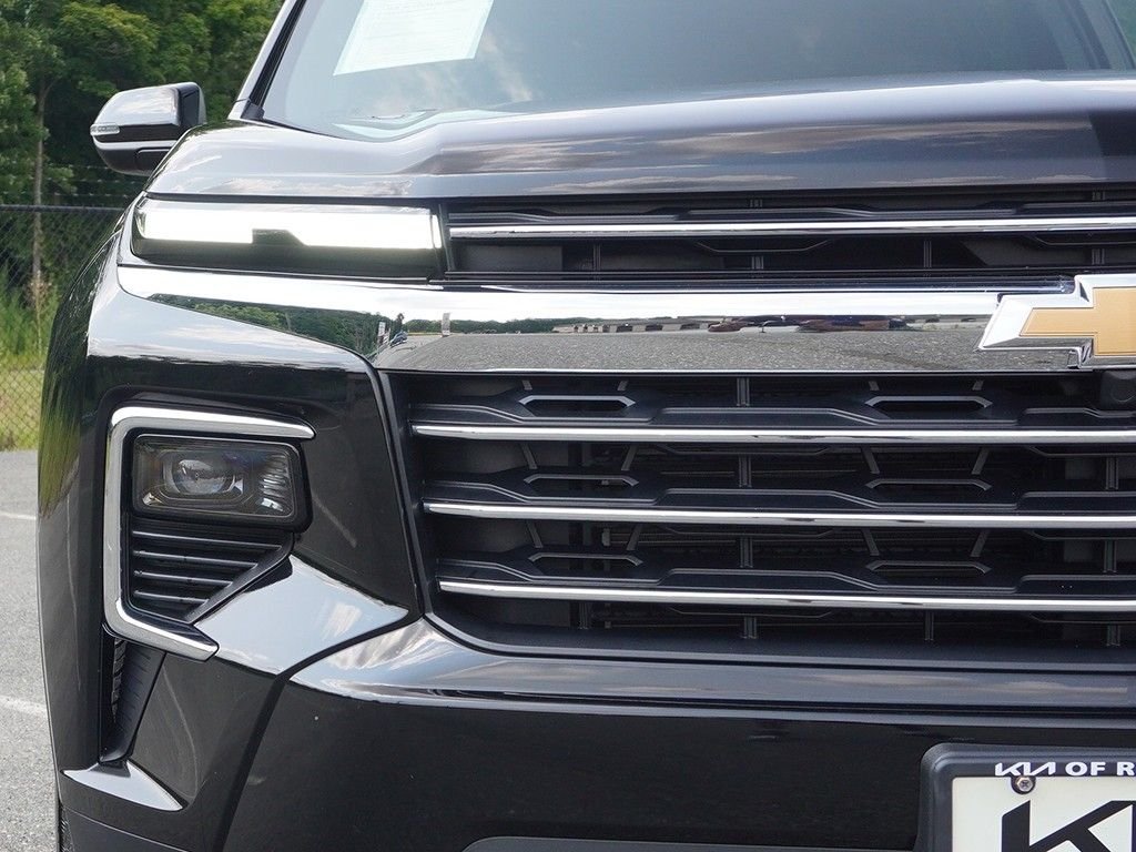 Used 2025 Black Chevrolet LT image 17