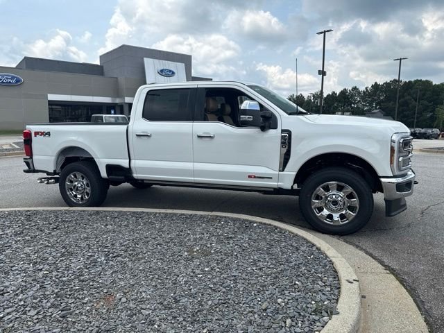 2026 Ford F-350SD Lariat