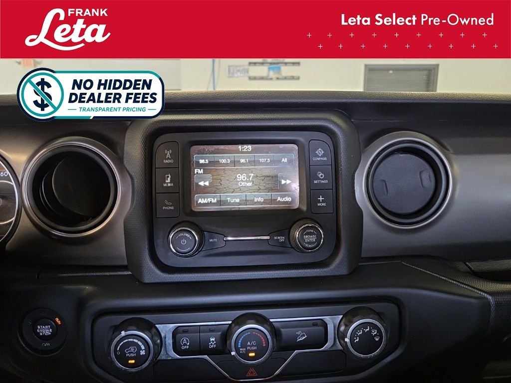Used 2018 Billet Silver Metallic Clearcoat Jeep  image 12