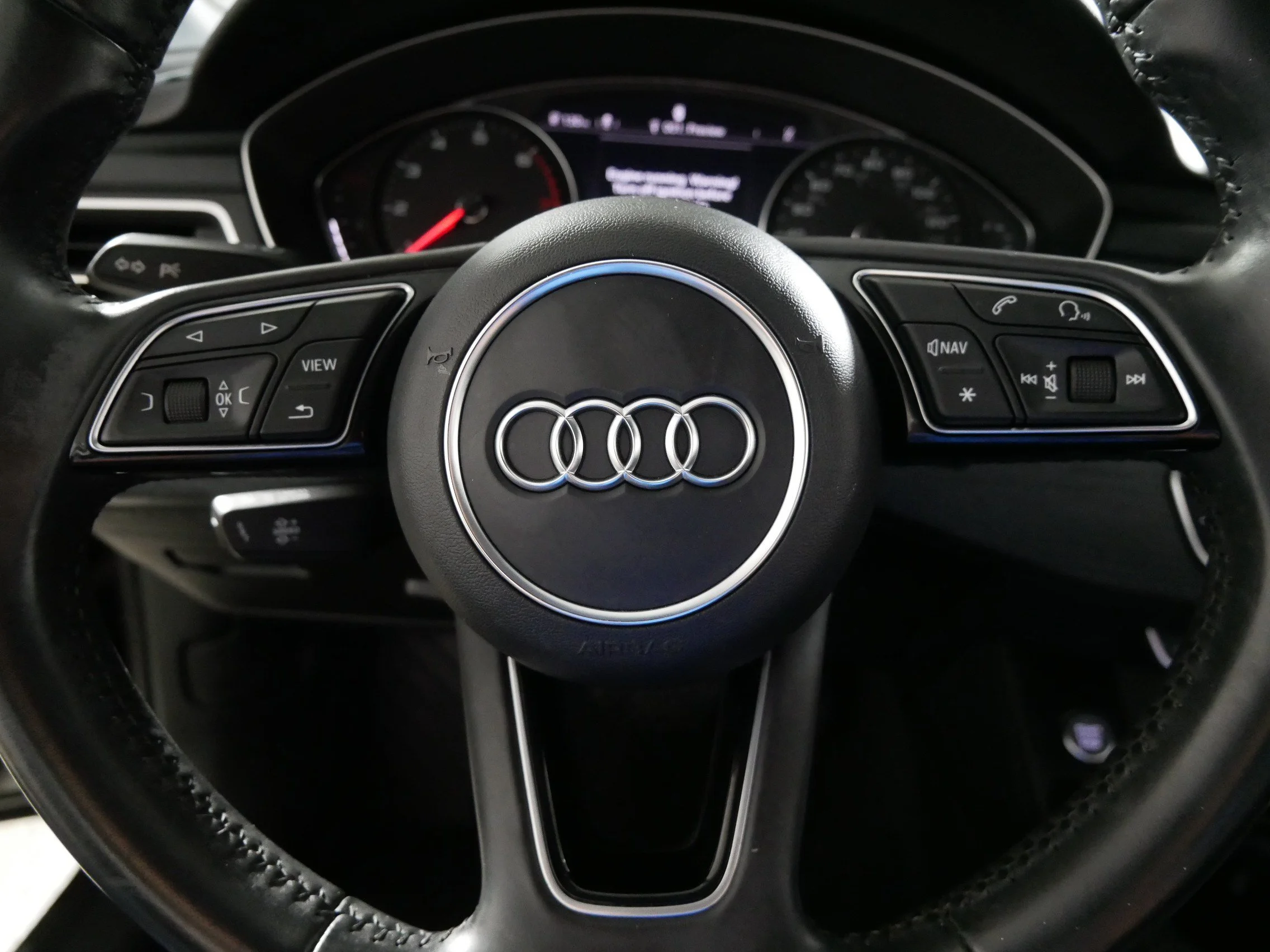 Used 2018 Gray Audi Premium image 25
