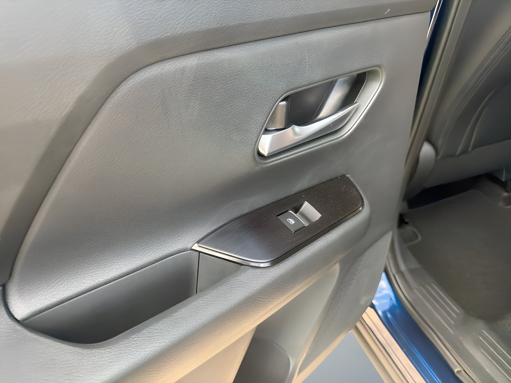 2026 Nissan KICKS SR - Photo 19