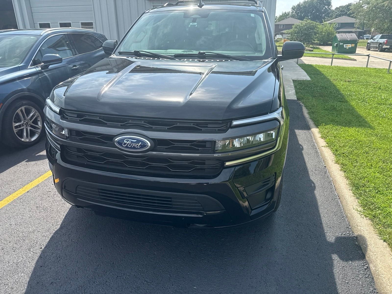 Used 2024 Black Ford XLT image 10