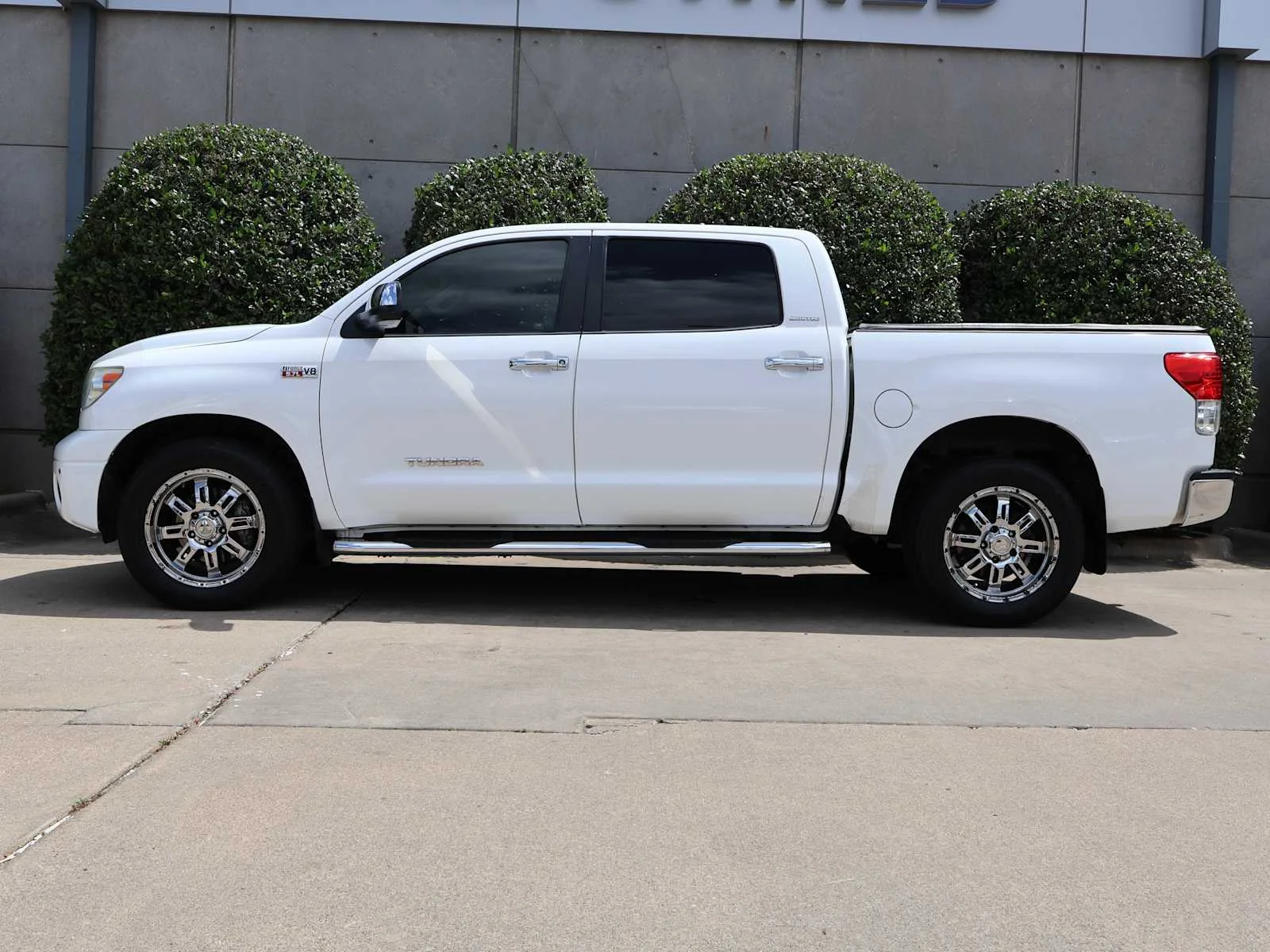 Used 2013 Super White Toyota LTD image 5
