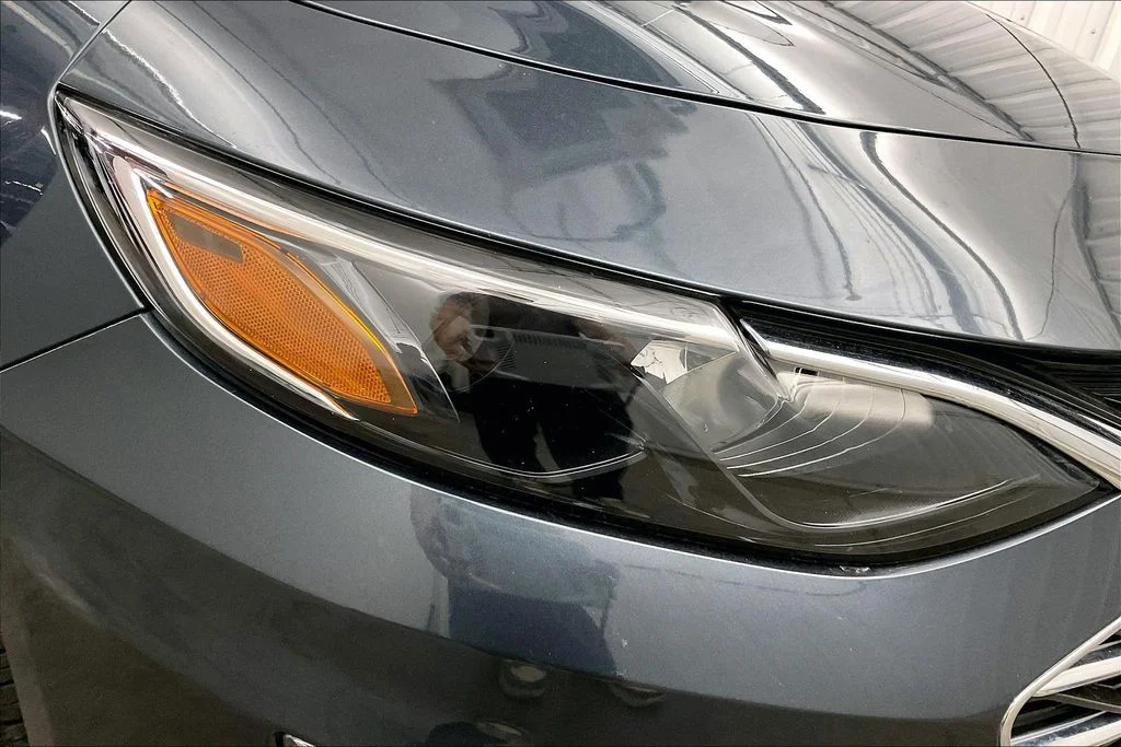 Used 2020 Gray Chevrolet LT image 34
