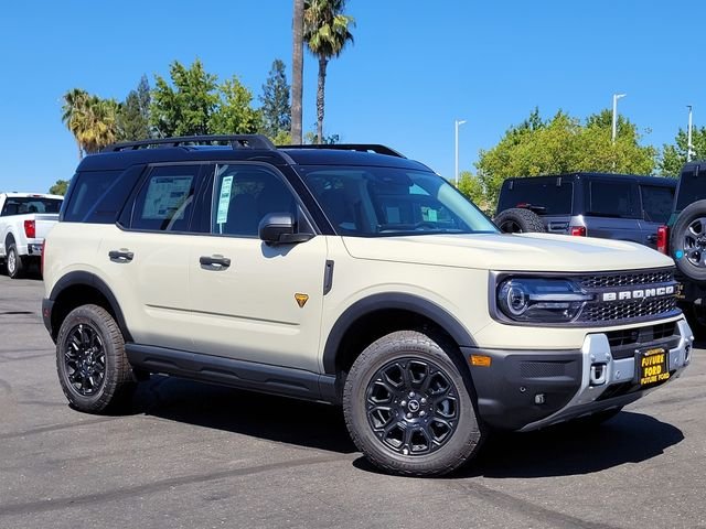 Used 2025 Desert Sand Ford Badlands® image 1