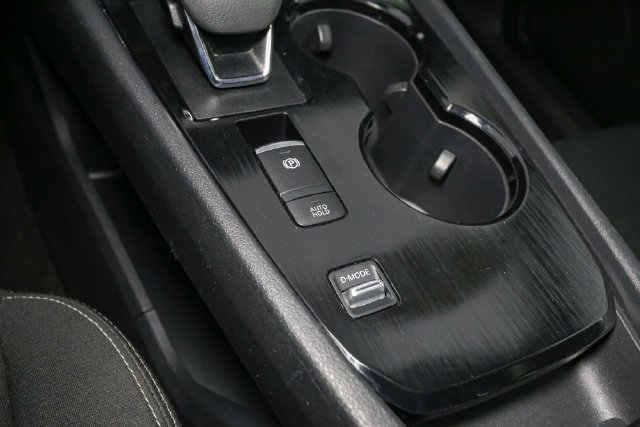 Used 2024 White Nissan S image 22