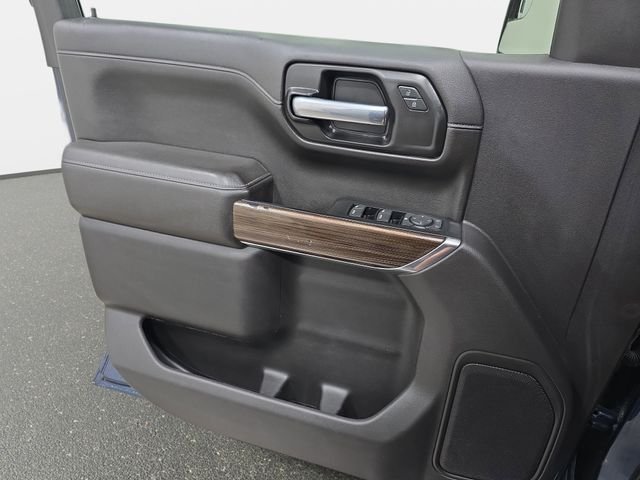 Used 2021 Blue Chevrolet LT image 27