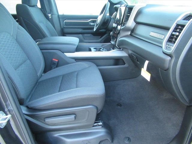 New 2026 Granite Crystal Metallic Clear-Coat Exterior Paint RAM Big Horn/Lone Star image 10