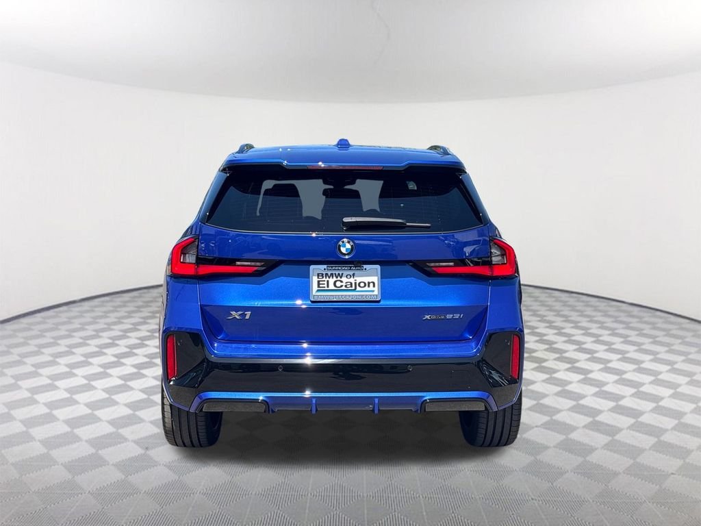 New 2027 Portimao Blue Metallic BMW xDrive28i image 5