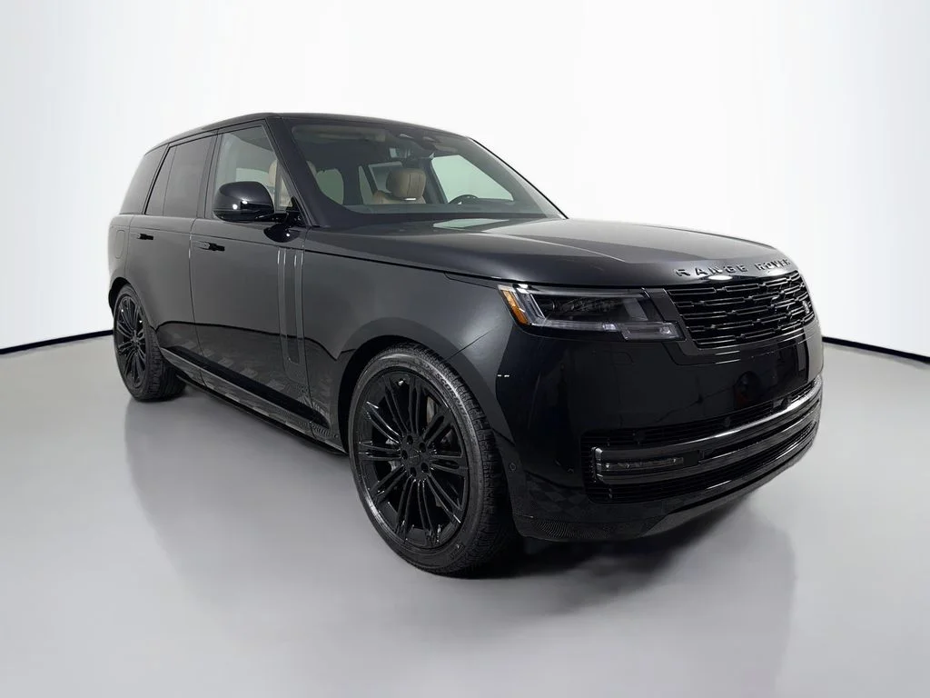 New 2026 Santorini Black Land Rover SE image 3