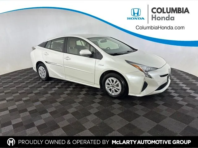 Used 2016  Toyota Two image 1